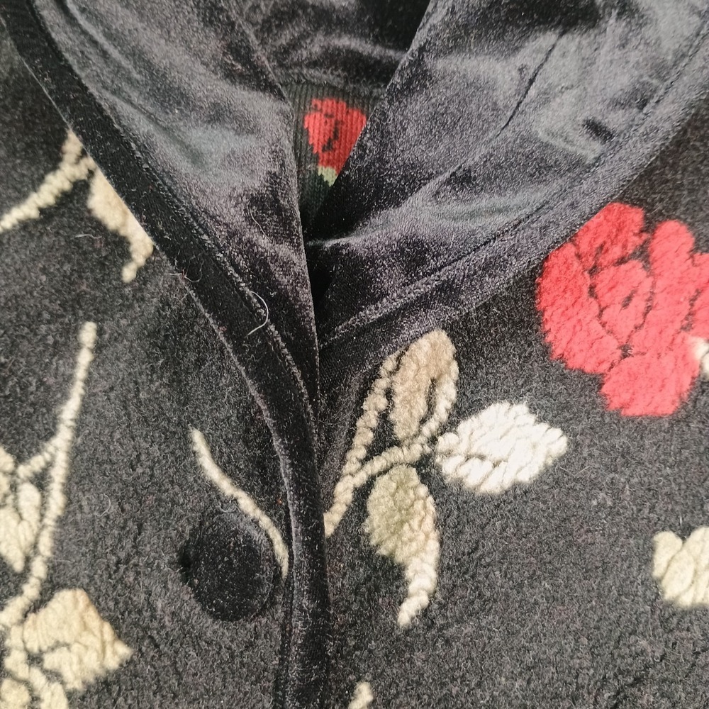 Vintage Victoria Holley Black Fleece Velvet Sweater Cardigan Rose Goth Medium - Picture 3 of 6